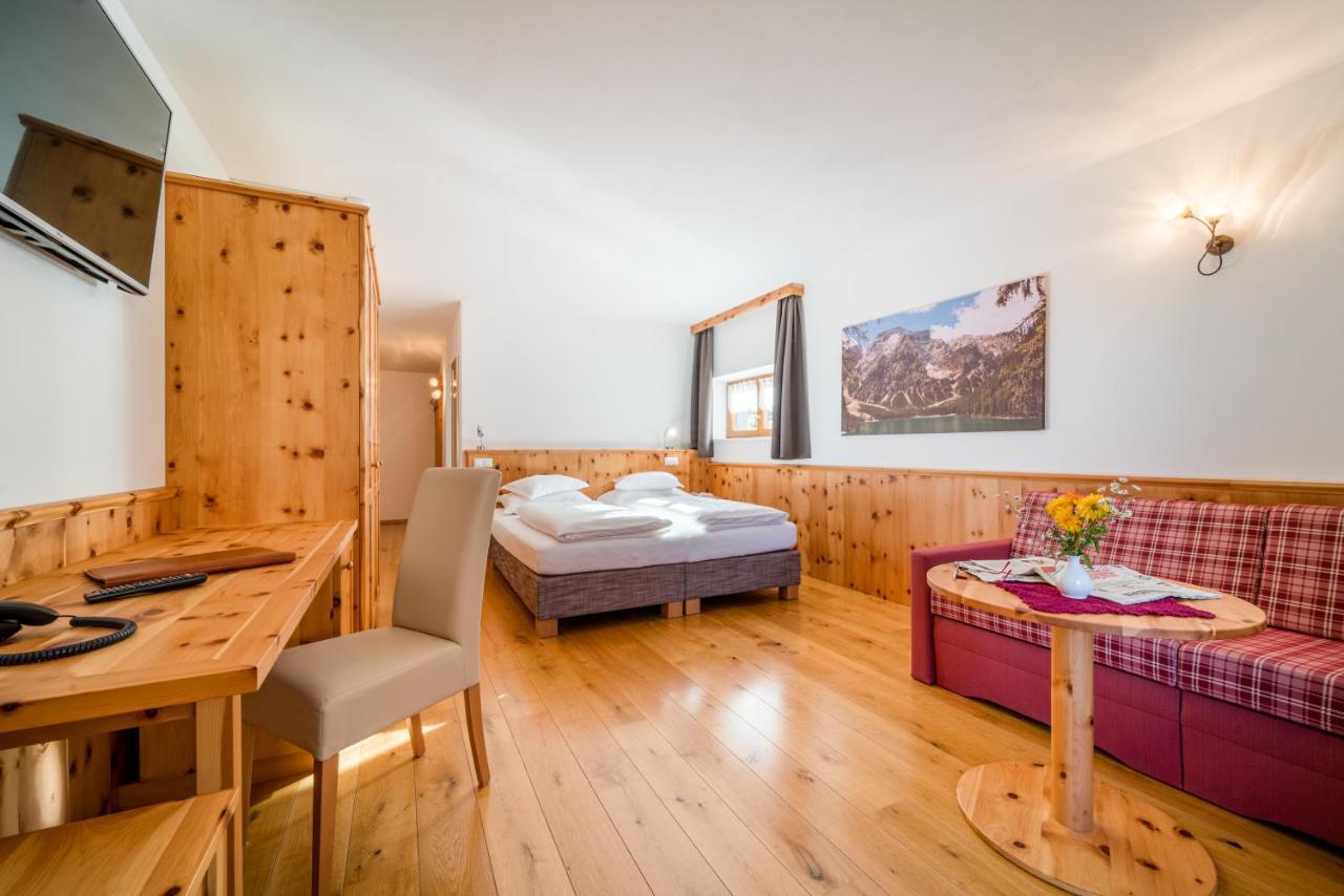 Hotel Hohe Gaisl Braies  Esterno foto