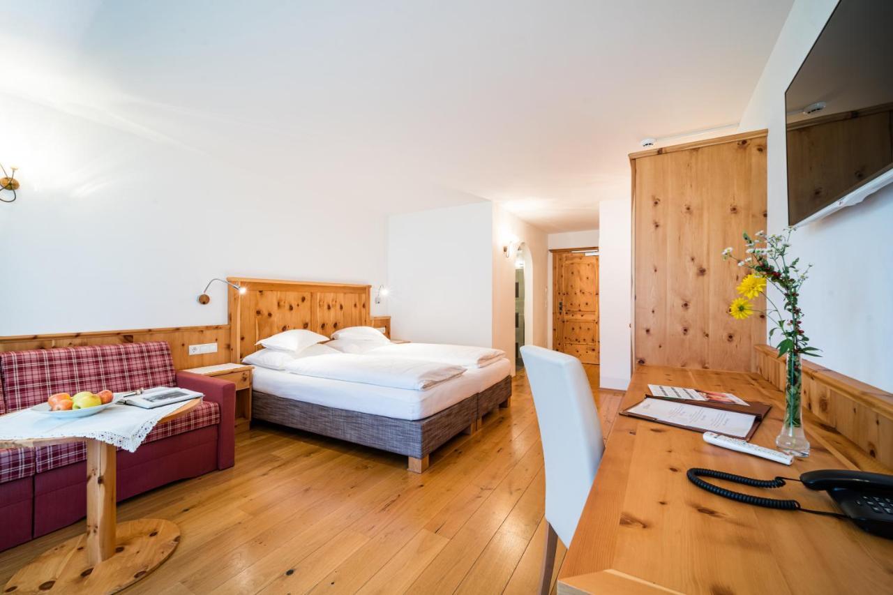 Hotel Hohe Gaisl Braies  Esterno foto
